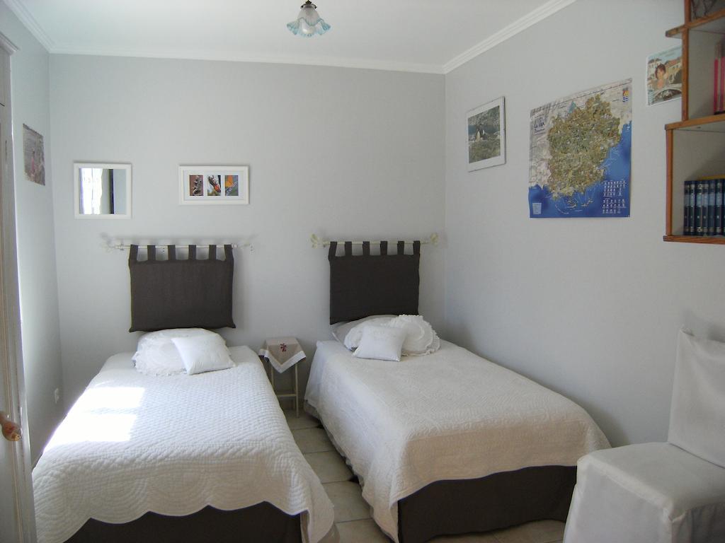 Hotel Lou Pero Mousco Saint-Paul-en-Forêt Zimmer foto